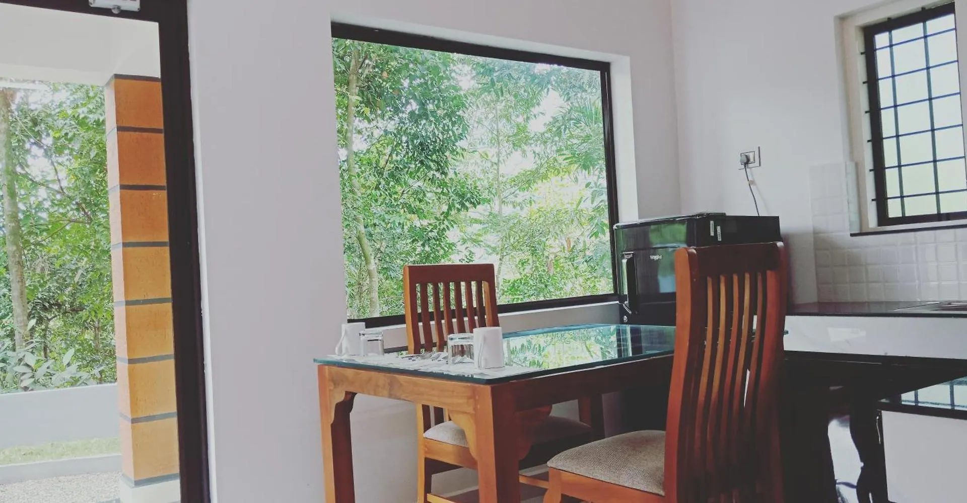 Moon Hill Farm Resort Munnar Viripara