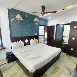 *** Hotel Laxman By The Golden Taj Group &hotels India